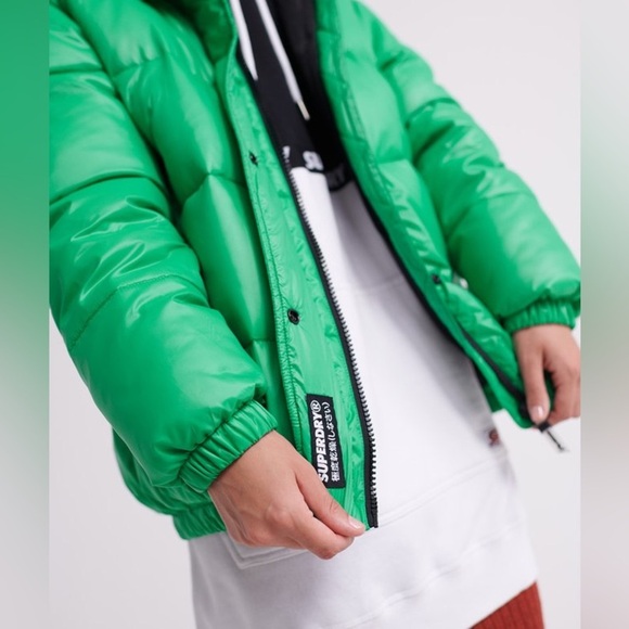 SUPERDRY Astrid Puffer Oversized Jacket with Hood in City Green, Size 6 - Picture 12 of 14